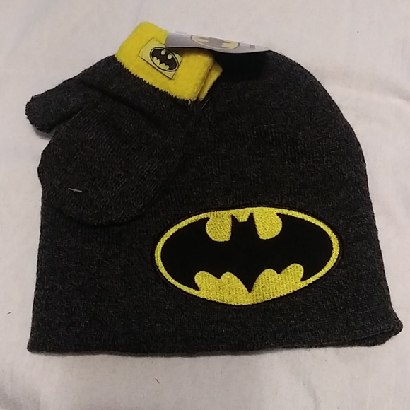 BATMAN..2 PEACE SWEATER CAP - Picture 1 of 4